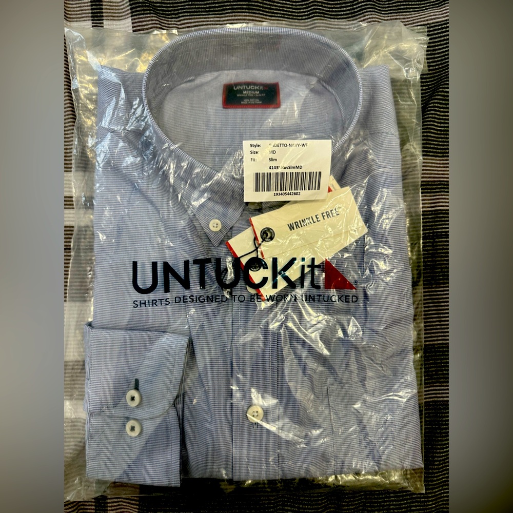 UNTUCKit Wrinkle Free Long Sleeve Button Down Shirt - Navy *NWT*